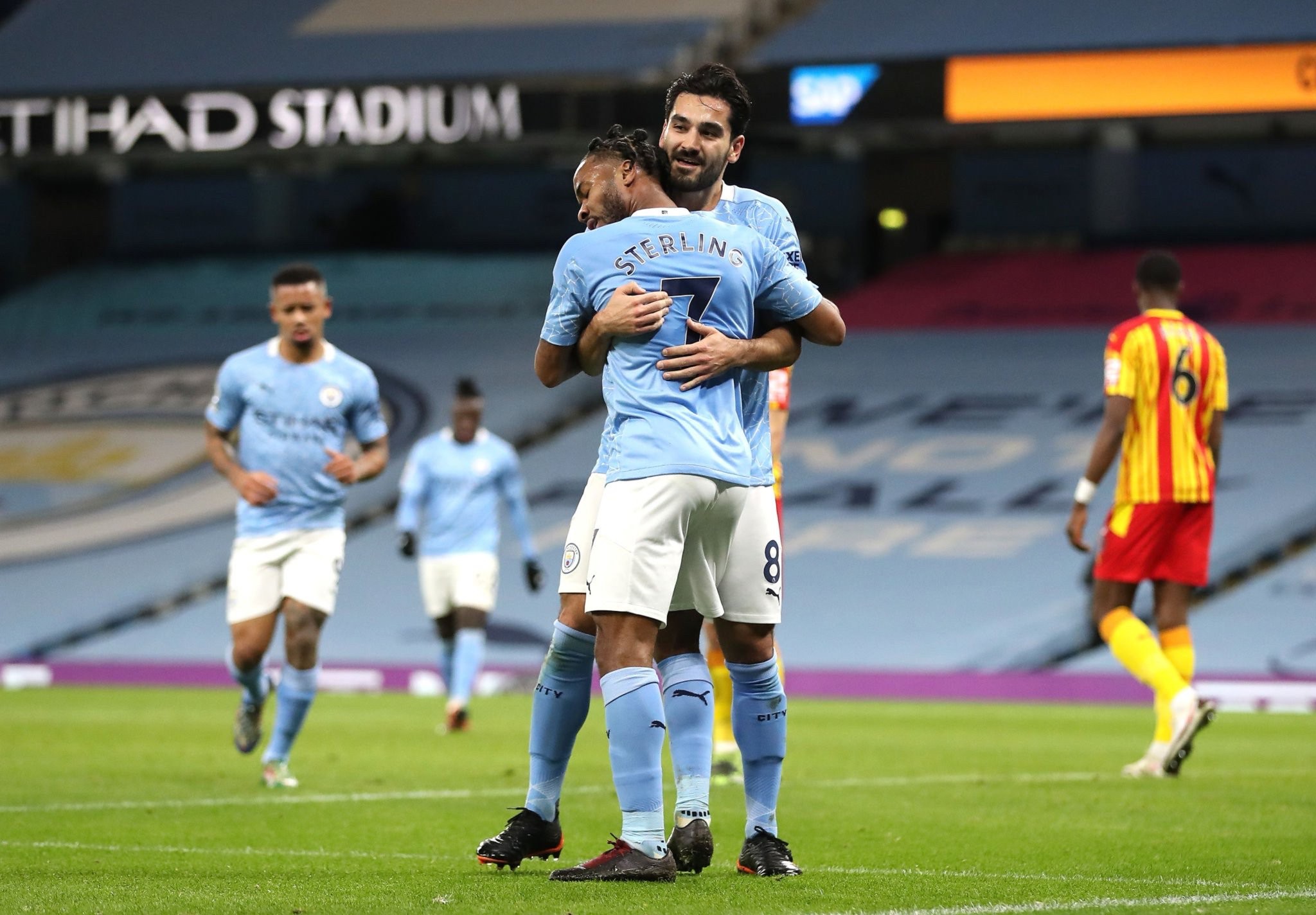 判不当言行 判不当言行